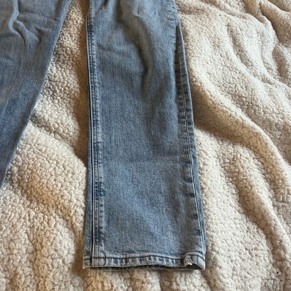 Denim Forum “The Arlo Hi-Rise Straight” Jeans - Picture 3 of 6